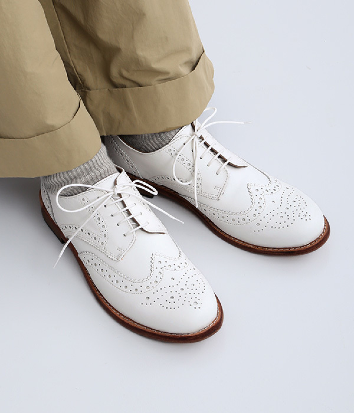 メダリオンシューズ(ホワイト-36)