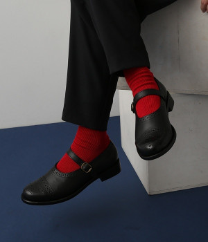 メダリオンストラップシューズ