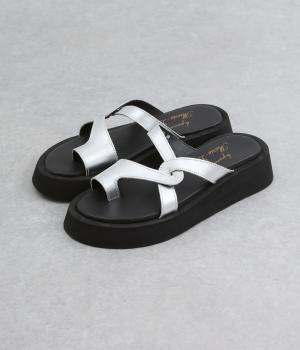 クロスレザーサンダル