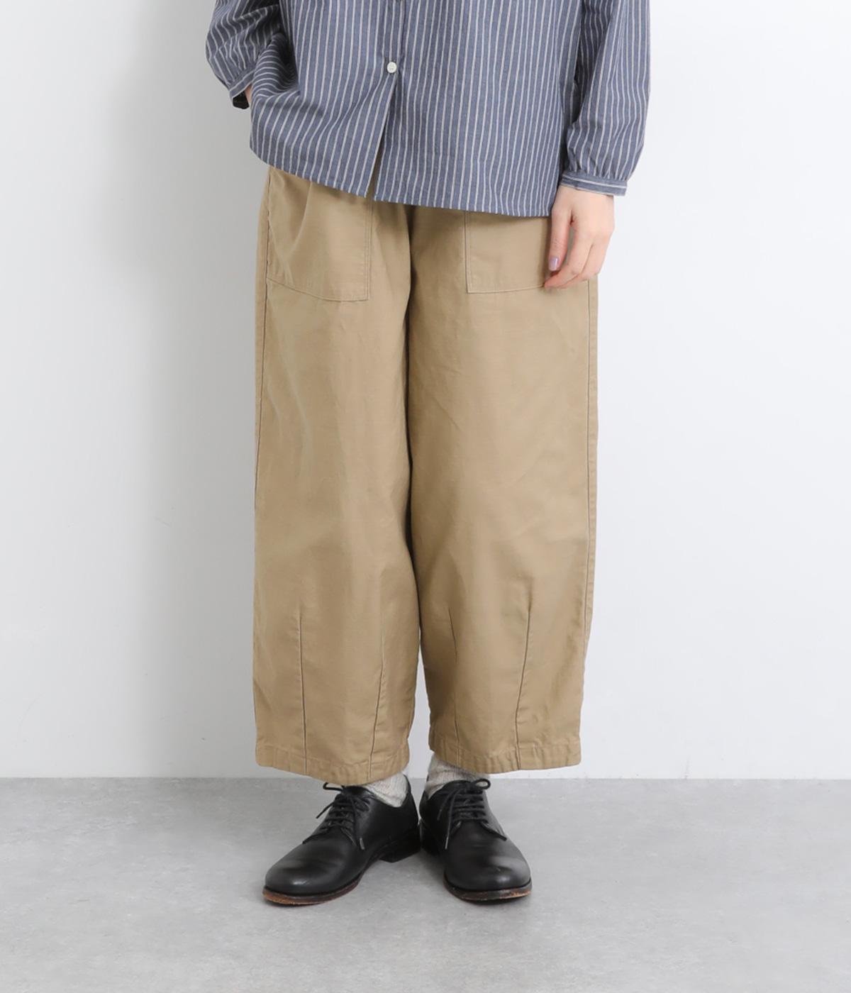 コットンムラ糸バックサテンピーチBioエアフロ―ベイカーイージーパンツ(ベージュ-F)