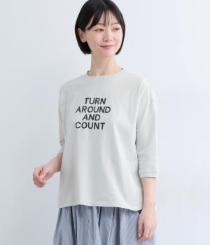 TURN　AROUND　ヘムラウンドプリントプルオーバー