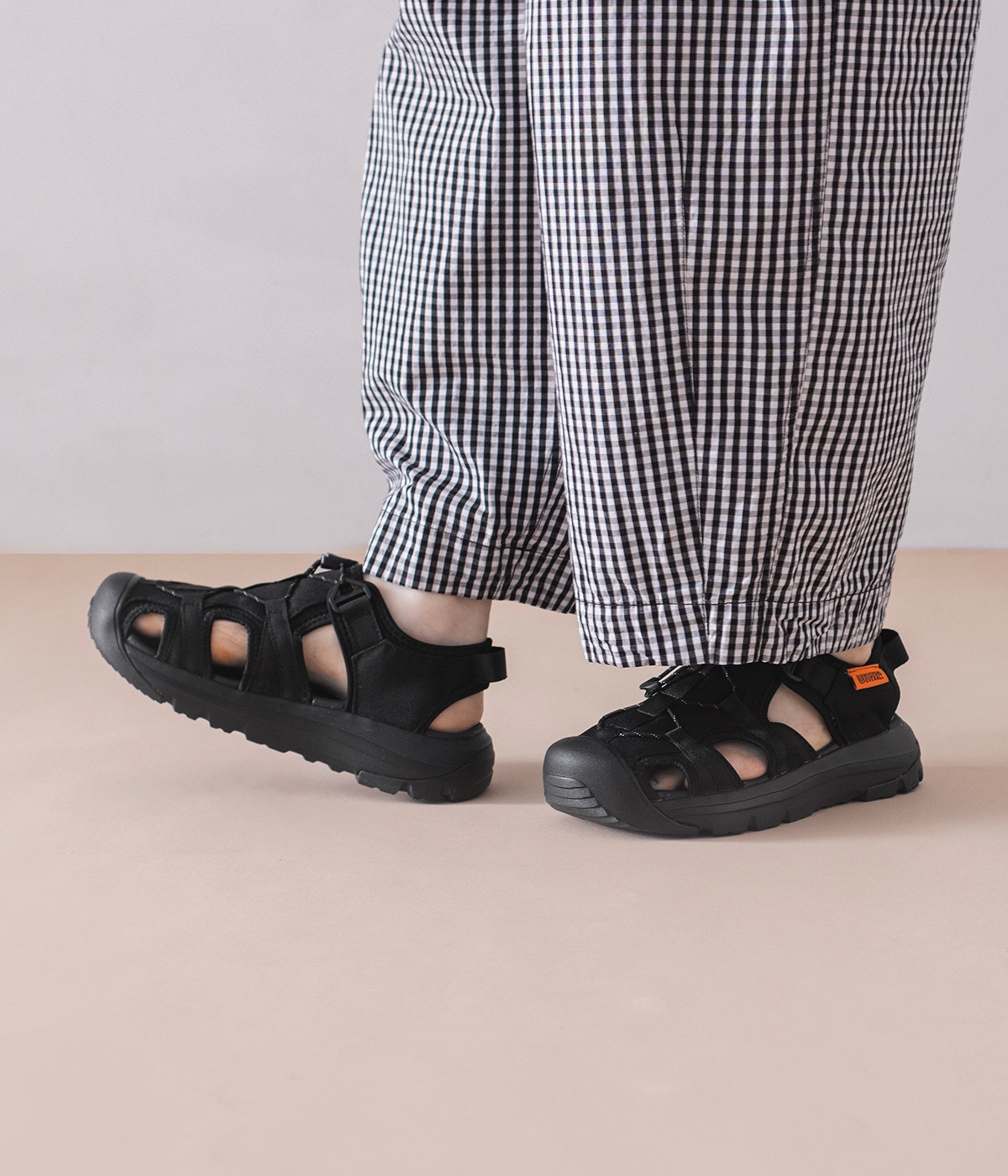 UO32(ブラック-5)