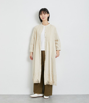スカラ刺繍前開きピンタックワンピース(ナチュラル-ONESIZE)