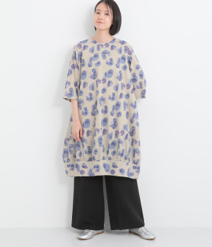 リネンコットンプリントギャザーワンピース(ネイビー-ONESIZE)