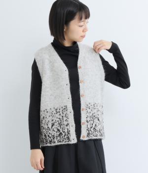 アルパカ混Vネックベスト