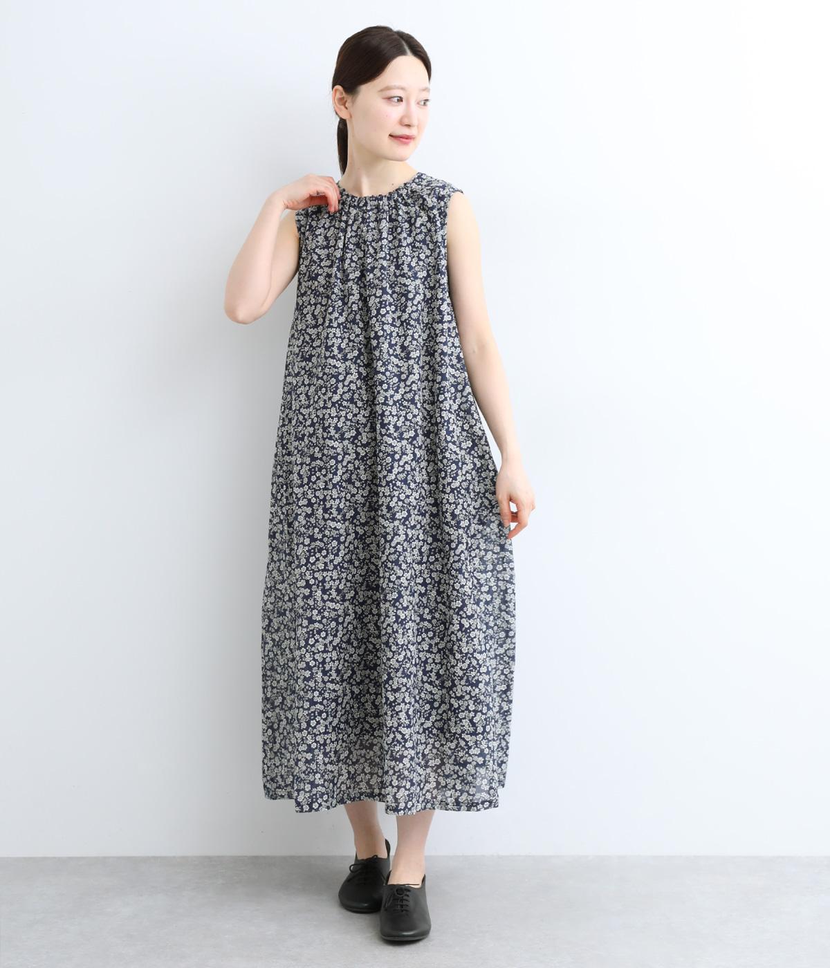小花プリントノースリーブワンピース(ネイビー-ONESIZE)