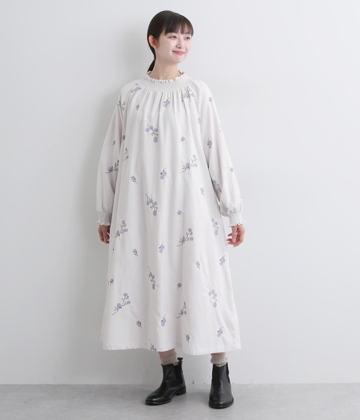コットン花刺繍シャーリングワンピース(ライトグレー-F)