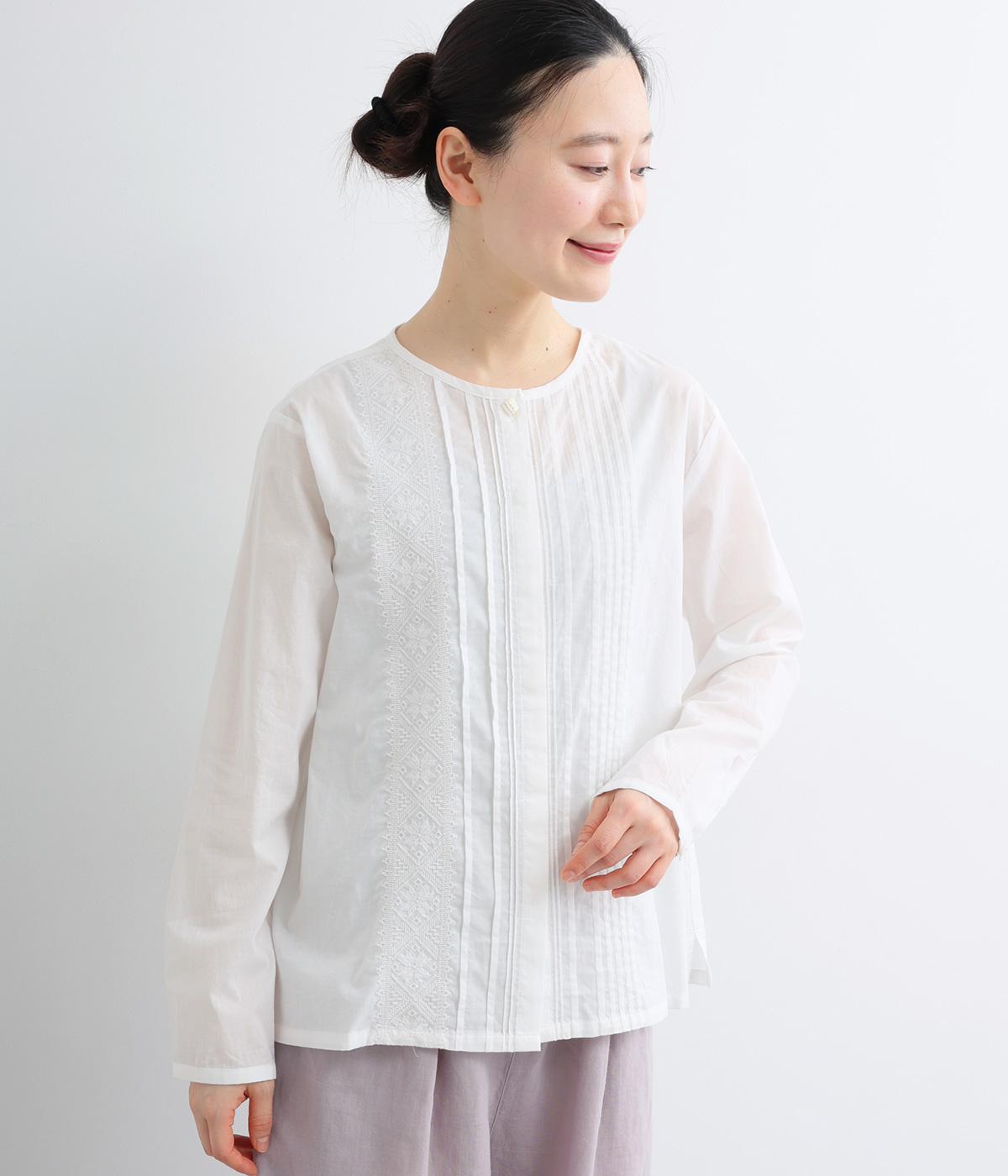 ローンオリエンタル刺繍ピンタックブラウス(オフ-F)