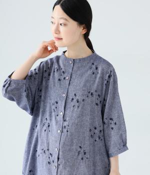 コットンリネン刺繍ハイネックロングブラウス