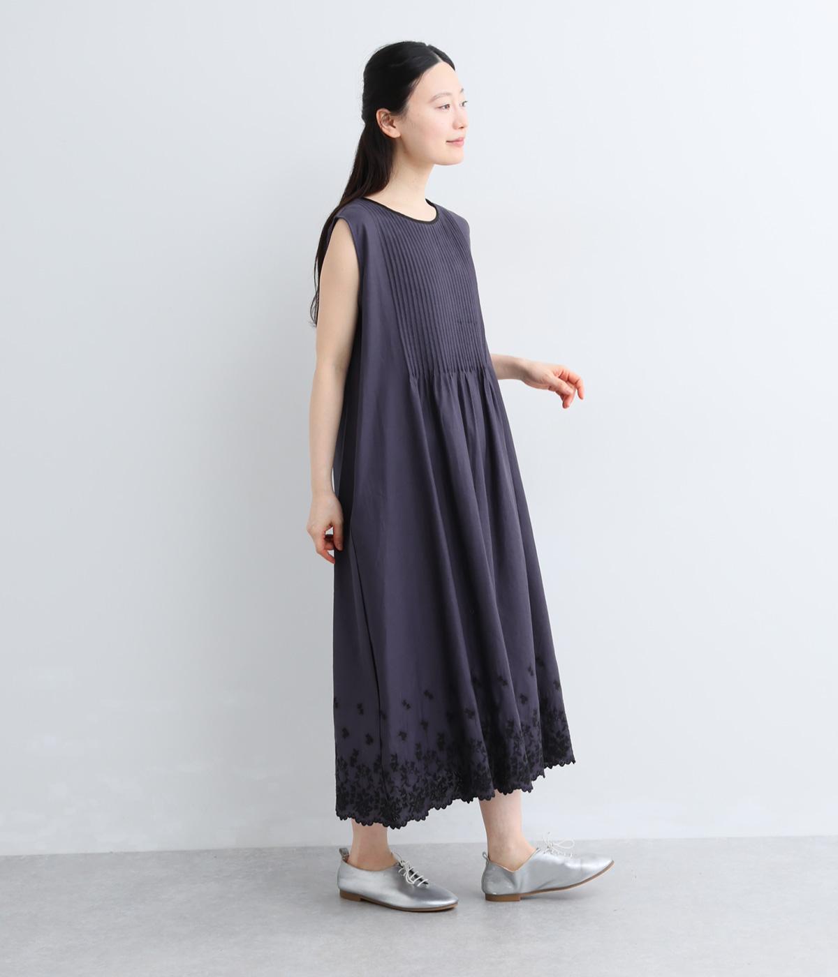 黒布に刺繍入りノースリーブワンピースダナパリ定価75900円 コットンリネンスカラ刺繍 ピンタックノースリーブワンピース｜ELLIFE