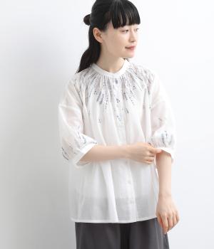 コットンボイル刺繍ブラウス(オフ-F)