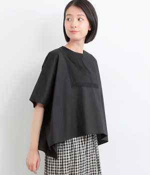 コットンタイプライターワッシャーピンタック×ハシゴレースポンチョブラウス(ブラック-ONESIZE)