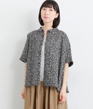 コットン総柄プリントワイドシャツ(フラワープリント-ONESIZE)