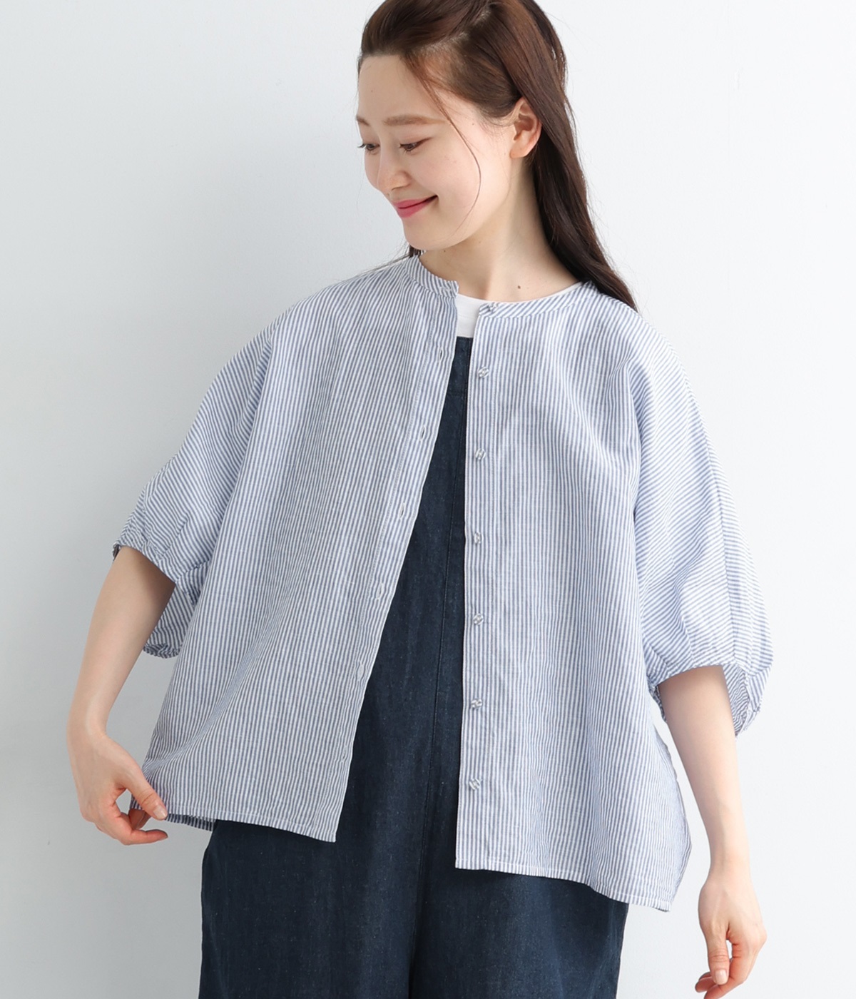 コットンリネンパフスリーブドルマンシャツ(ネイビーストライプ-ONESIZE)