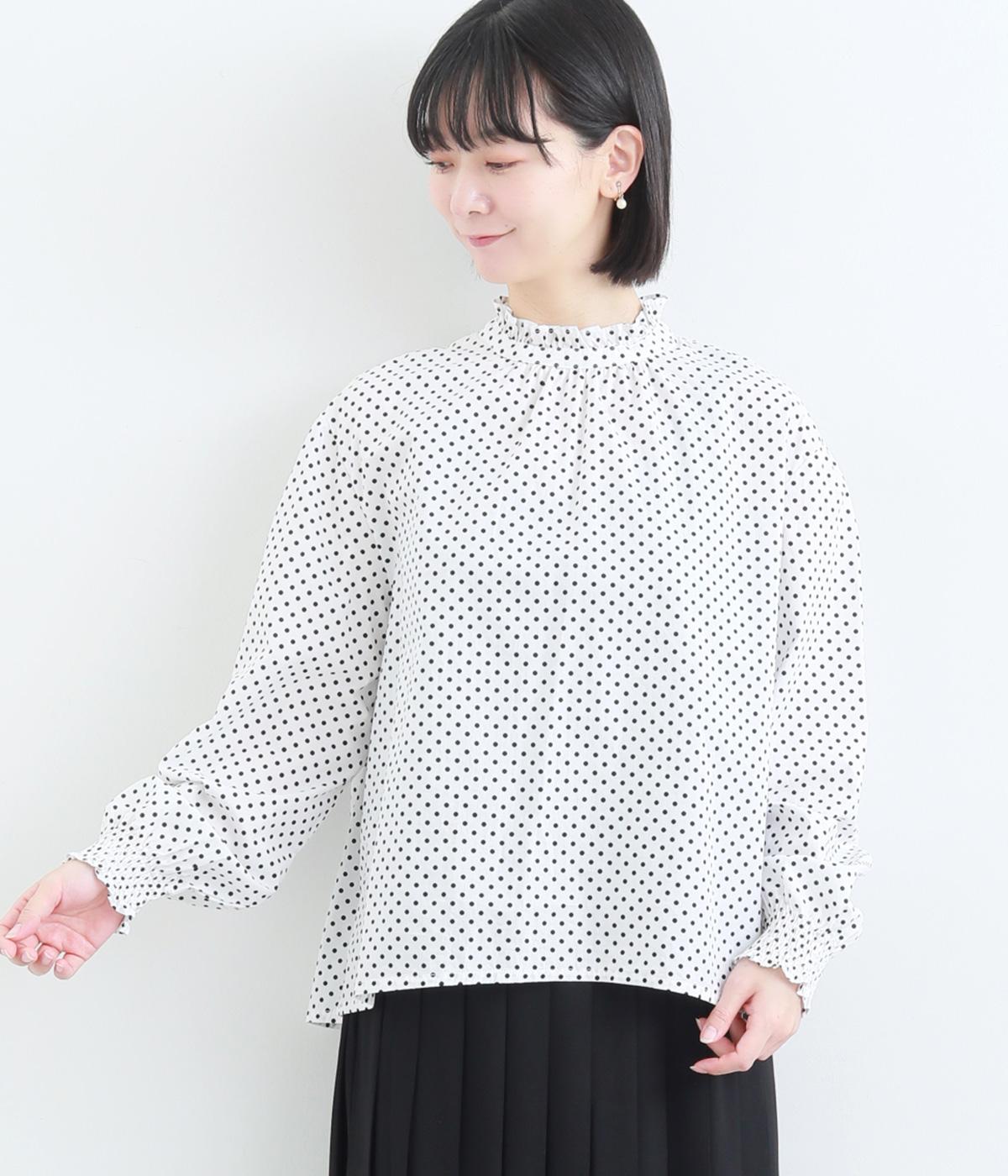 コットンブロードバック釦フリル襟ブラウス(袖口シャーリング)(ホワイト×ブラックドット-F)