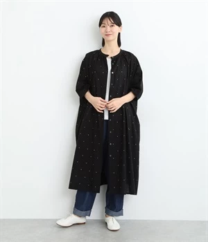 60sコットンローンドット刺繍ネックギャザーワイドワンピース(ブラック-ONESIZE)