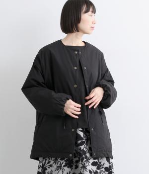 中綿前後差裾ドローコード付きハーフガスコート(ブラック-F)