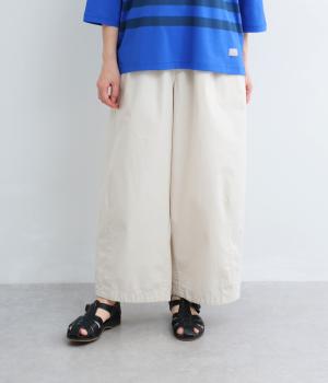 コットン高密度タイプライター裾ダーツワイドパンツ(アイボリー-F)