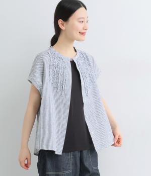 コットンリネン平織りシャンブレーフリル使いフレンチブラウス(ストライプシャンブレー-F)