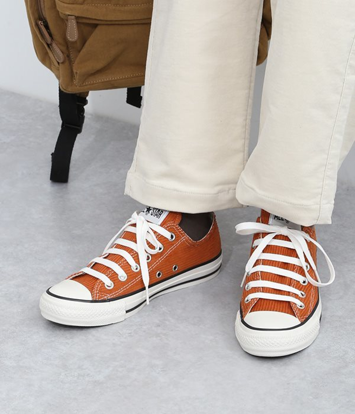 オールスター　コーデュロイ　ローカットスニーカー(テラコッタ-230)