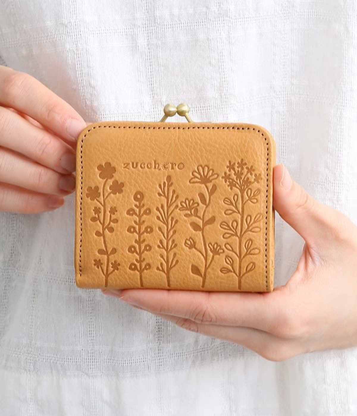 フラワー型押し　がま口コンパクト財布(キャメル-ONESIZE)