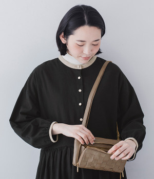 カウレザーメッシュ　お財布ショルダー(オーク-ONESIZE)