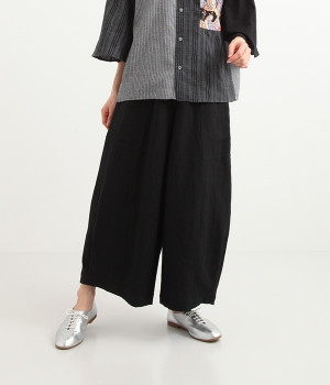 裾タックロングパンツ(ブラック-ONESIZE)