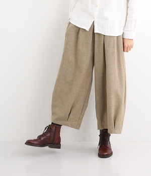 ウールエターミン裾タックボールパンツ(ベージュ-ONESIZE)