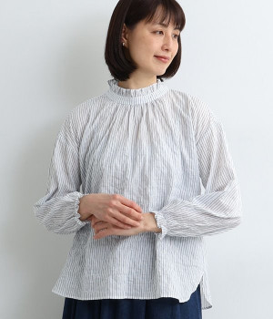 スタンドフリルストライプブラウス(オフホワイトｘブルーストライプ-ONESIZE)