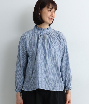 スタンドフリルストライプブラウス(ブルーｘオフホワイトストライプ-ONESIZE)