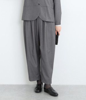 後ろ切り替えタックテーパードパンツ(グレー-ONESIZE)