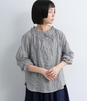 襟ぐりリボン紐通し長袖ブラウス(ブラックチェック-F)