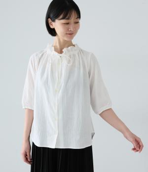 襟ぐりリボン紐通し前開き6分袖ブラウス(オフ-F)