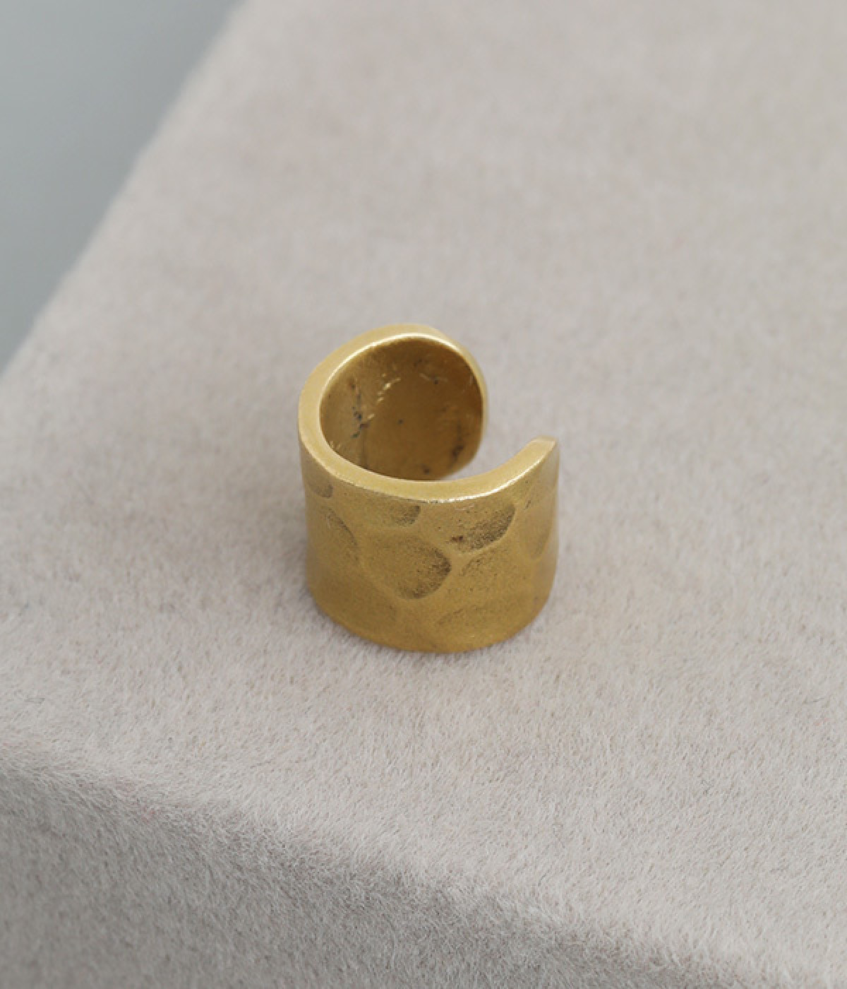 真鍮　ビンドゥ　イヤーカフ(カラー1-ONESIZE)