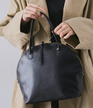 ライトレザー　ボストントートバッグ