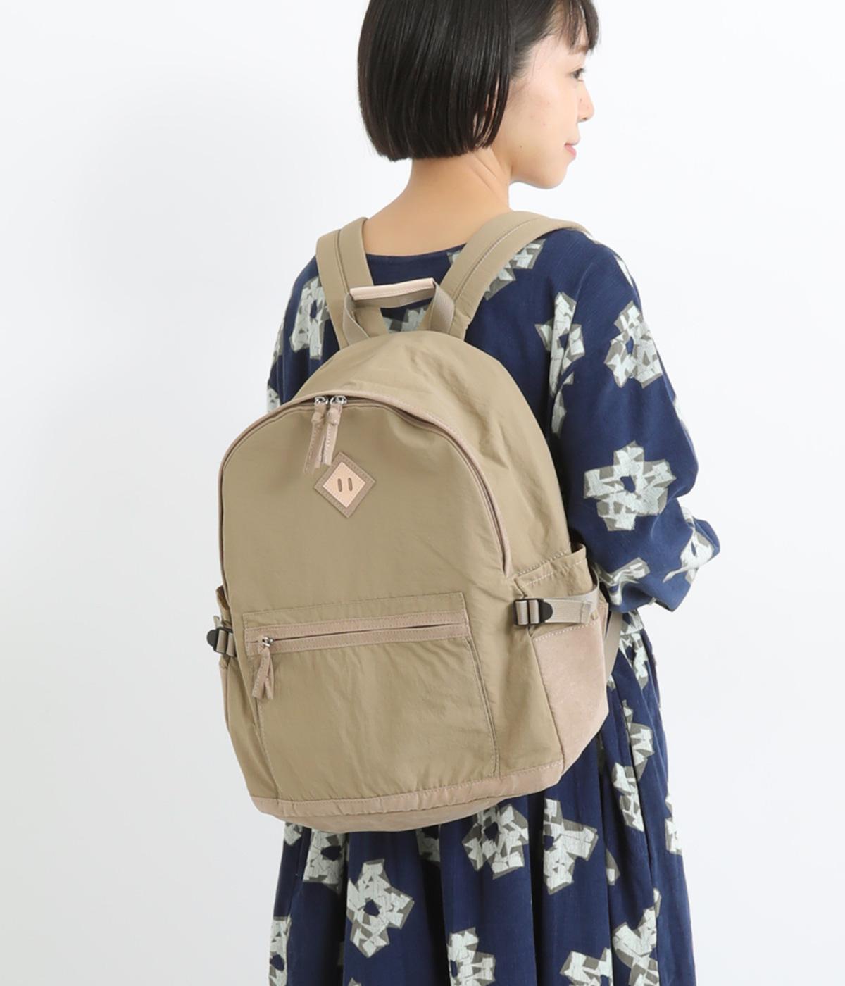 NYLON ECOSUEDE BACKPACK(ベージュ-F)