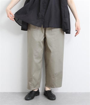 コンパクトツイルストレッチツイルダーツパンツ(グレイッシュグレー-ONESIZE)