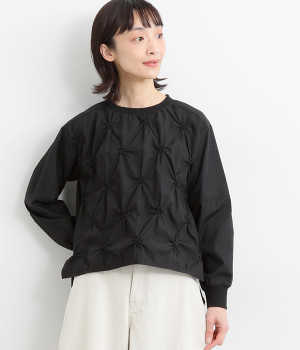 ブロード刺繍プルオーバーブラウス(ブラック-ONESIZE)