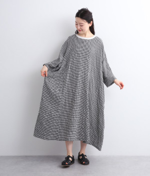 コットンへリンボンシャーリング8分袖切替え両前ドルマンワンピース(ブラックチェック-ONESIZE)