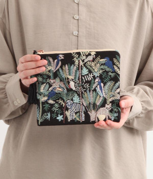 ジャングル刺繍ポーチ(ブラック-ONESIZE)