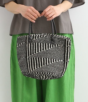 アクリル＆サイザルバッグ　Mサイズ(ブラック-ONESIZE)