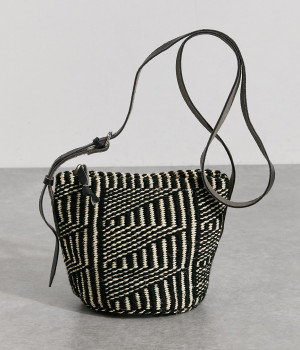 アクリル＆サイザルショルダーバッグ