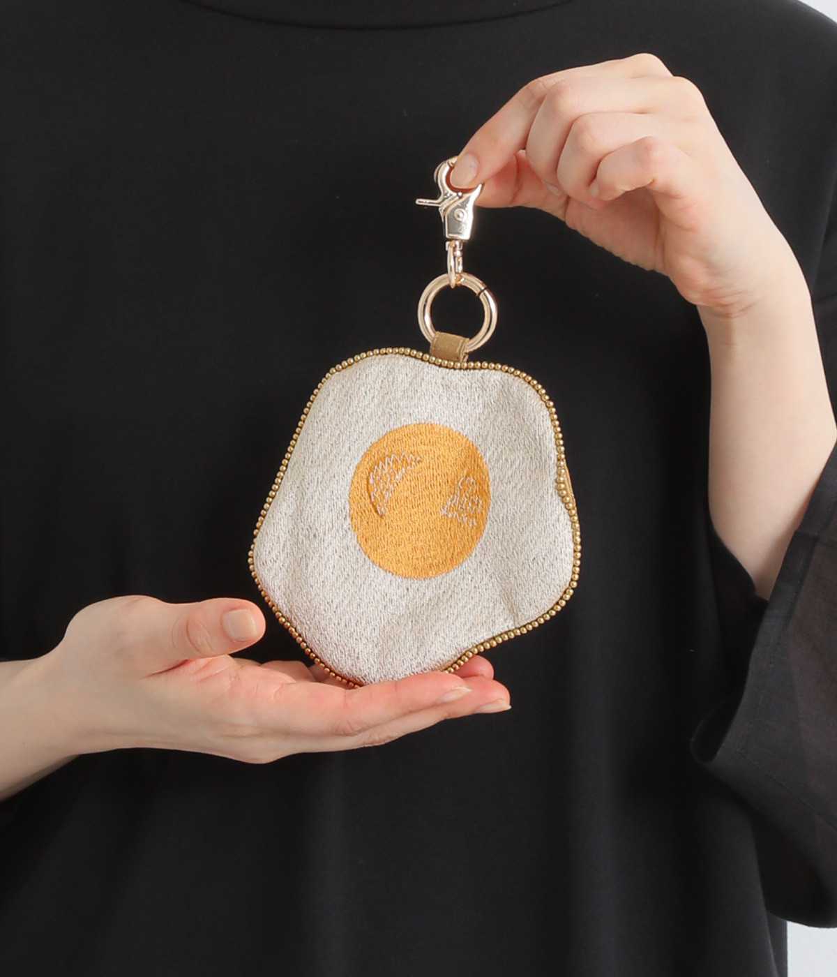 目玉焼き刺繍ポーチ(カラー1-ONESIZE)