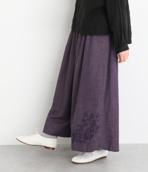 野菜とお花の刺繍シャンブレーワイドパンツ(パープル-ONESIZE)