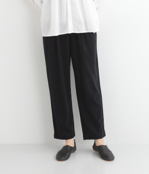 ナチュラルリネンゆったりテーパードパンツ(ブラック-ONESIZE)