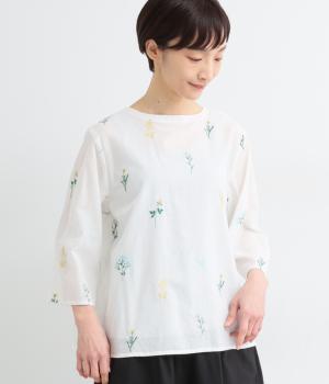 お花とトンボ刺繍コットンブラウス(ホワイト-F)