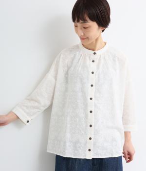 ペイズリーと小花柄刺繍コットンギャザーブラウス(ナチュラル-F)