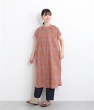 壁画のような柄バイカラープリントシャツワンピース(オレンジ-ONESIZE)