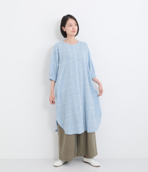 リーフプリントコットンサッカー前開ワンピース(ブルー-ONESIZE)