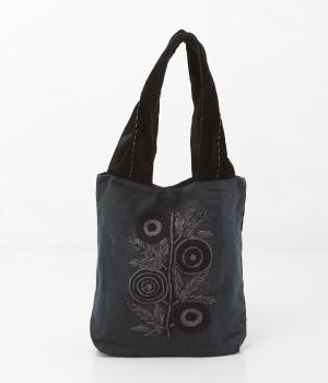 フラワー刺繍トート(ブラック-F)
